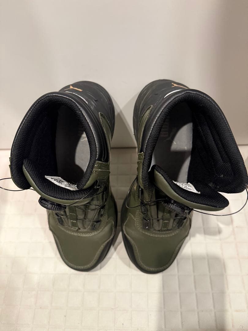 Pumaアスレチックライダー安全靴ディスクオリーブ系ブラウン系ジップアップBOA