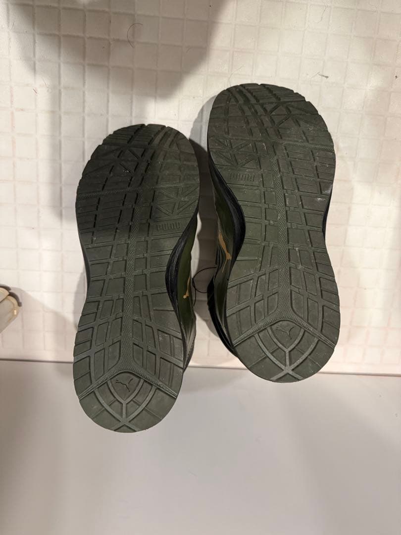 Pumaアスレチックライダー安全靴ディスクオリーブ系ブラウン系ジップアップBOA