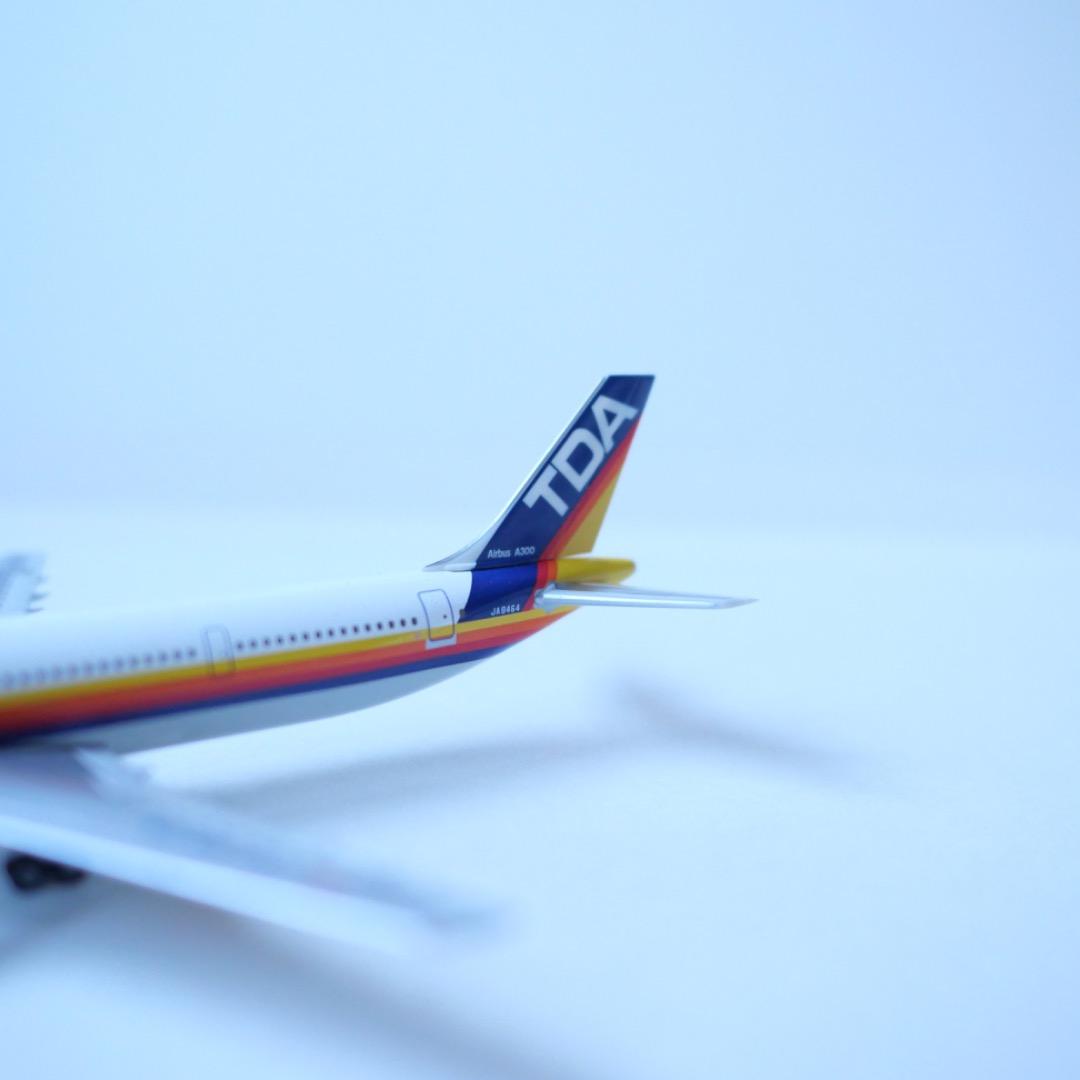 TDA 東亜国内航空 Airbus A300 Scale 1:400
