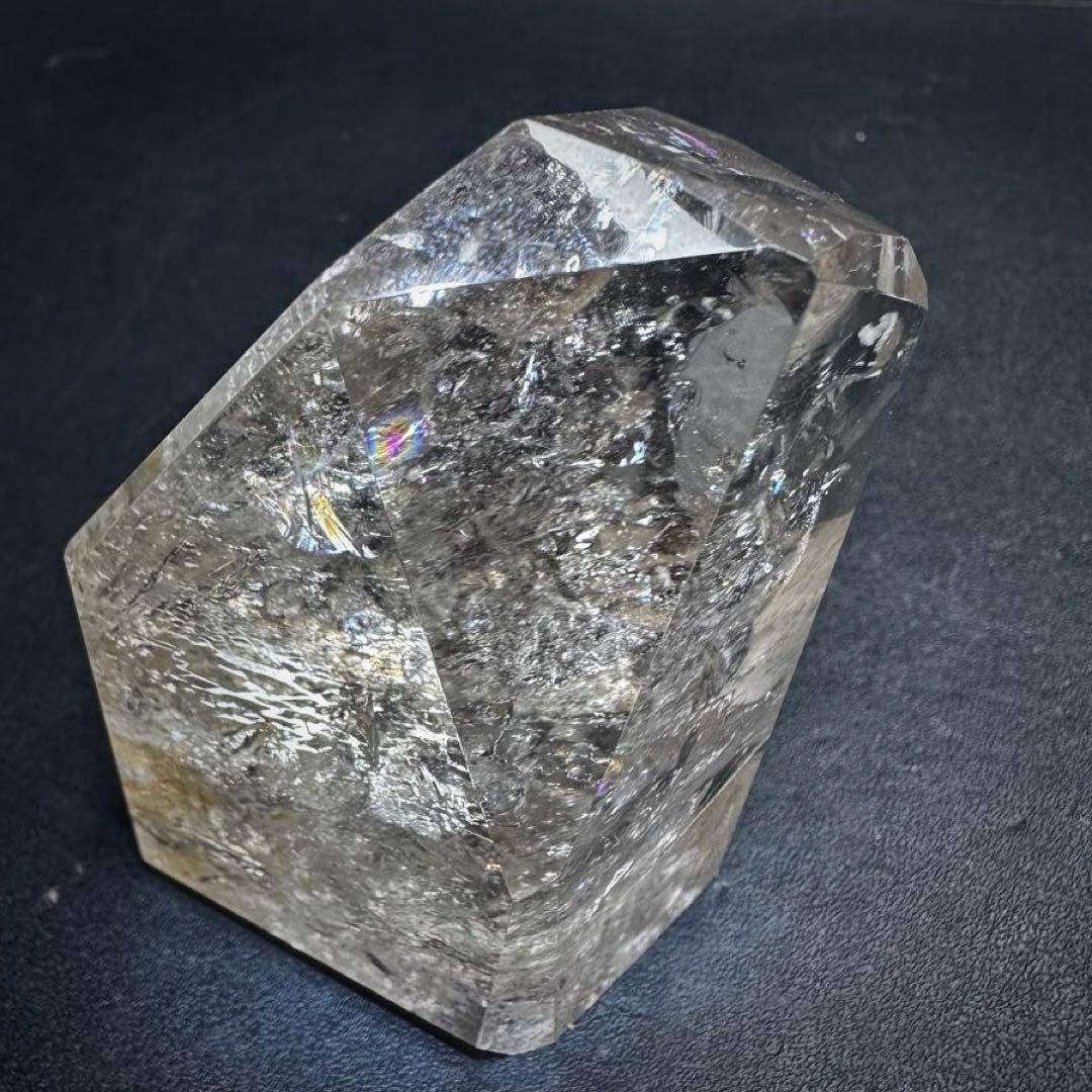 絶品❗虹入り水晶 ✴︎アイリスクォーツ 天然石 レインボー水晶 置物A1073