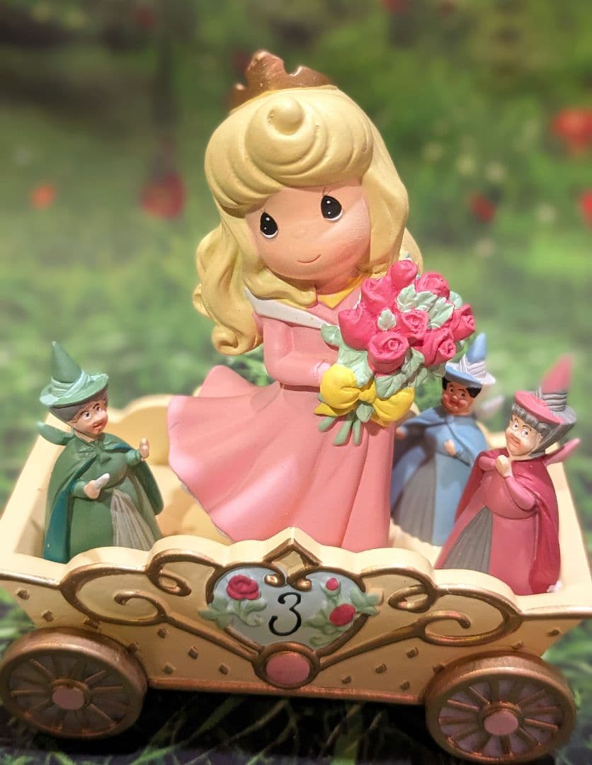 ディズニー　ショーケース　プレシャスモーメンツ　バースデーパレード　オーロラ姫