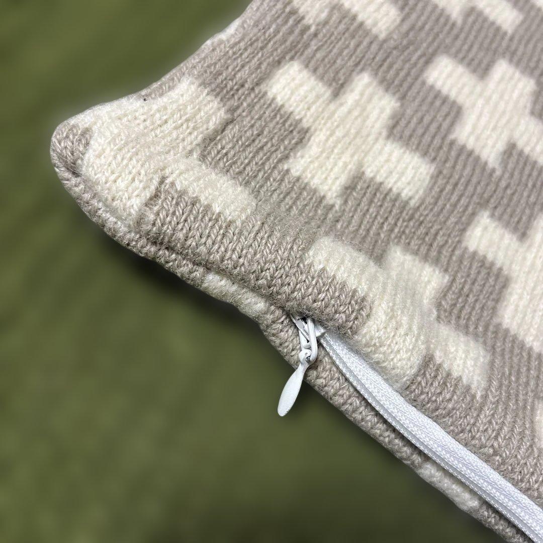 ビリギッタ　ラーゲルクヴィスト　北欧　クッションカバー　スウェーデン