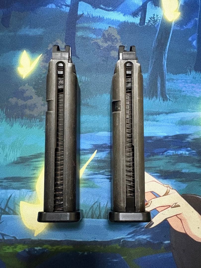 東京マルイ ガスガン グロック18C マガジン2本 グリス ライト付 訳有