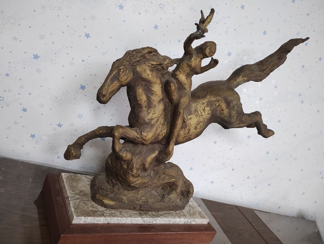 馬上平和之女神