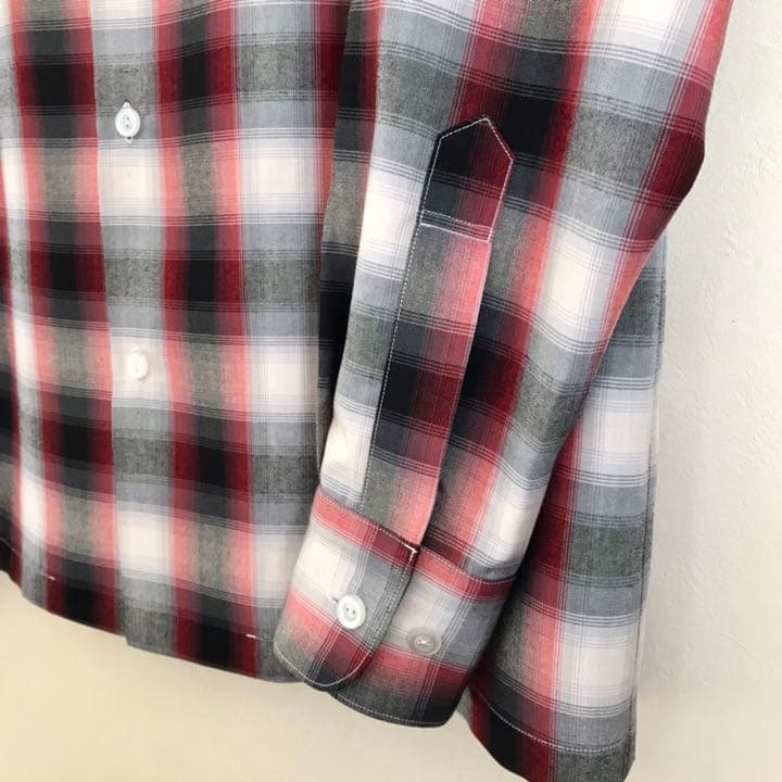 ブラック×レッド　オンブレチェックのボックスシャツ