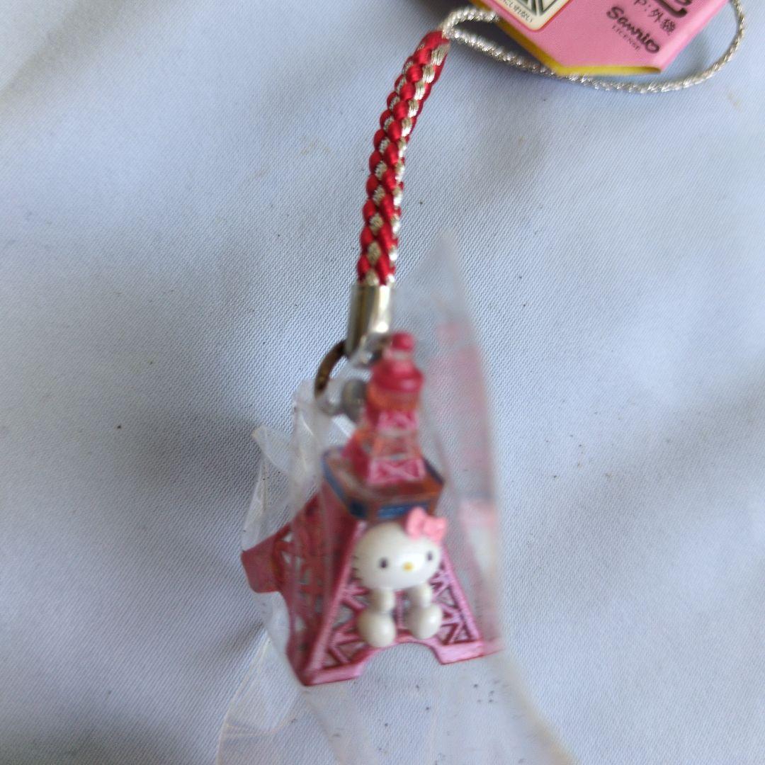 ご当地キティ 根付け ストラップ東京限定 東京タワーバージョン - メルカリ
