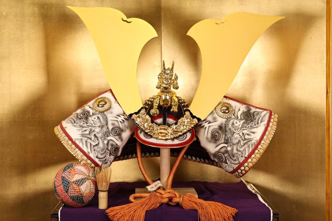 大野龍玉作　伝統工芸品　大鍬形龍前立兜　国宝写　節句　五月　33号 BJ187