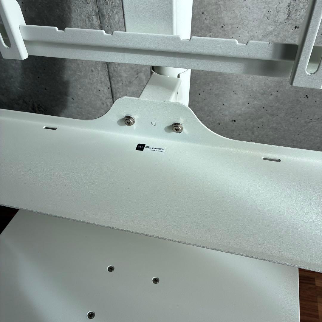 WALL A2 LOW TYPE テレビスタンド 白 キャスター付き