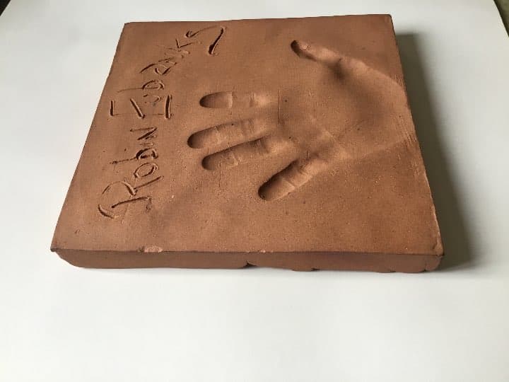 Robin Eubanks の手型。