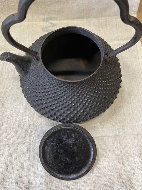 078 南部鉄器　菊泉堂　鉄瓶　1客