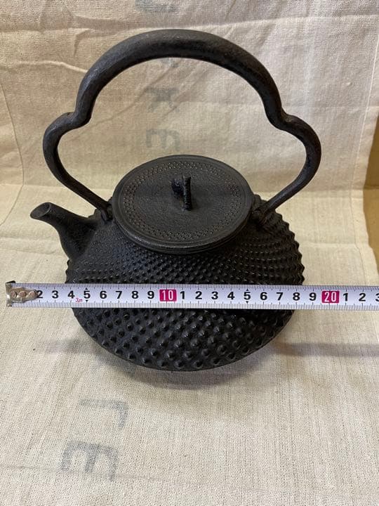 078 南部鉄器　菊泉堂　鉄瓶　1客