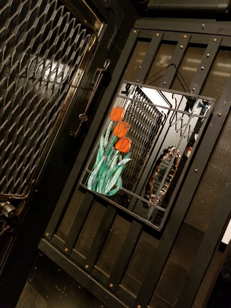 希少　ヴィンテージ　アイアン　チューリップ　ステンドグラス　ミラー　壁掛け　鏡