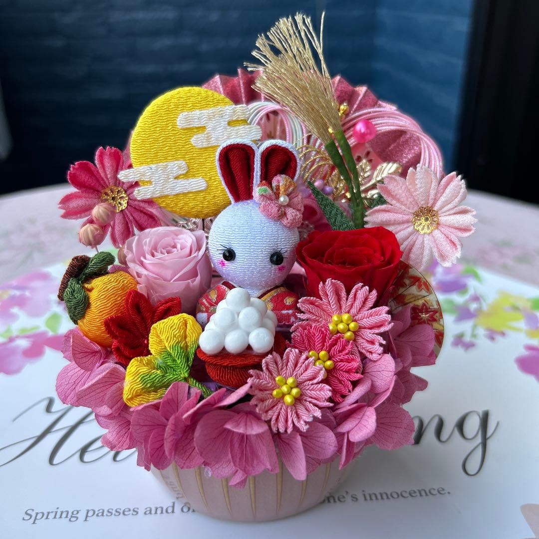 ROSE❣️お月見アレンジ❁⃘*.゜