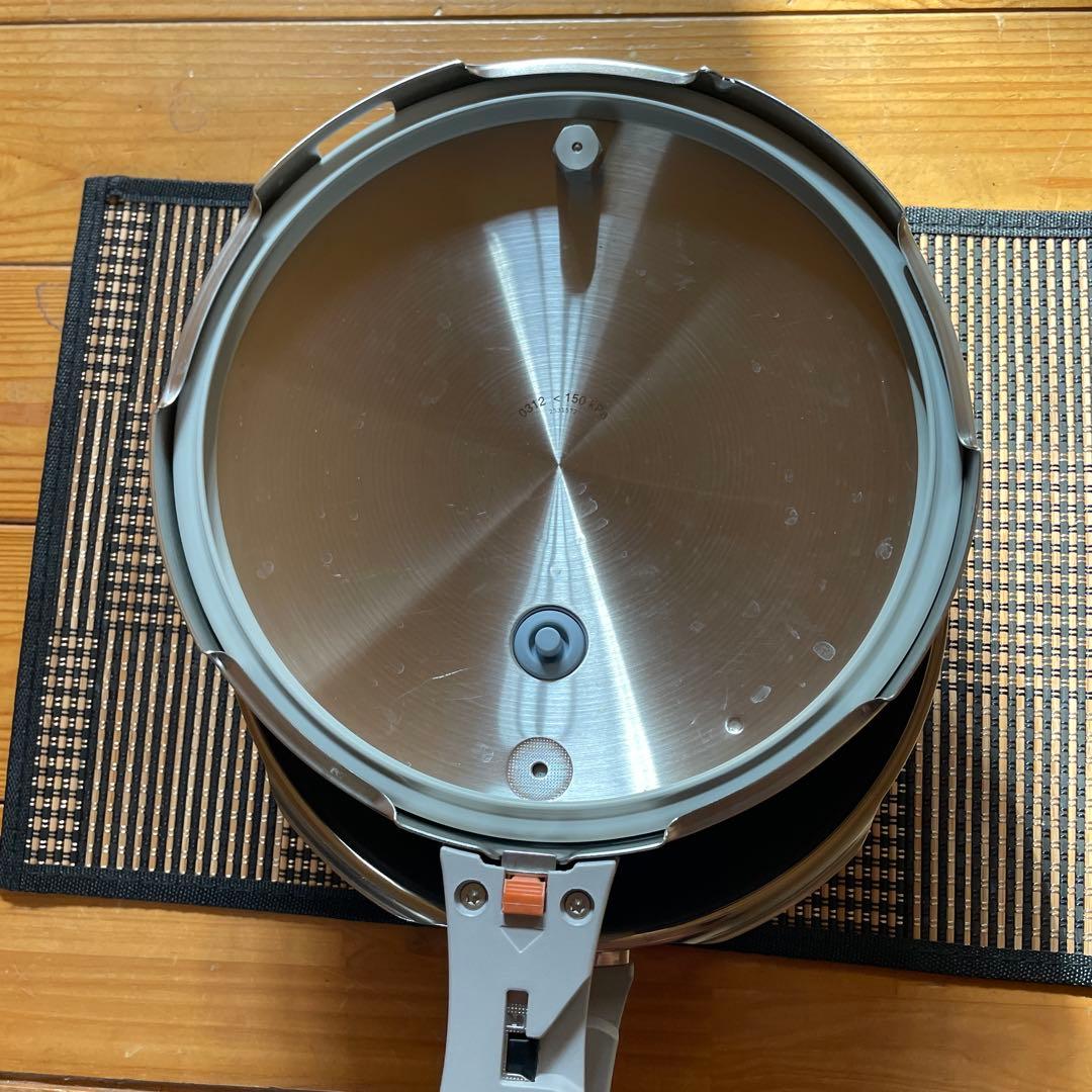 ぷ*ん様 ★セール中‼︎ Rainbow Cooker 3リットル圧力鍋