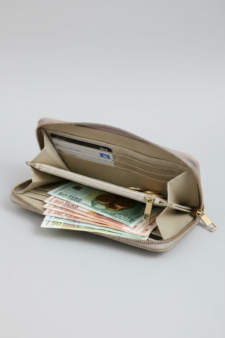 新品✨FOSSIL✨フォッシル✨財布✨ラウンドファスナー✨グレーカラフルデザイン