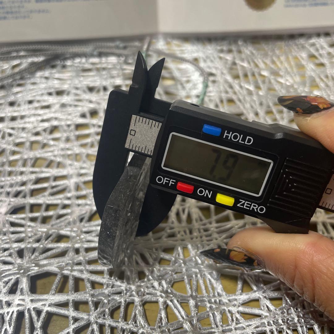 ヘイロフスキー鉱インクォーツ　不動明王彫り(国内鑑定書付き)