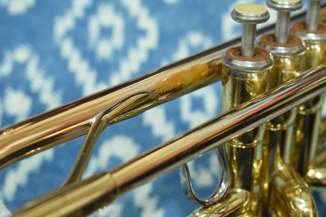 YAMAHA YTR3320 赤ベル 状態良好 マウスピース/ハードケース付属