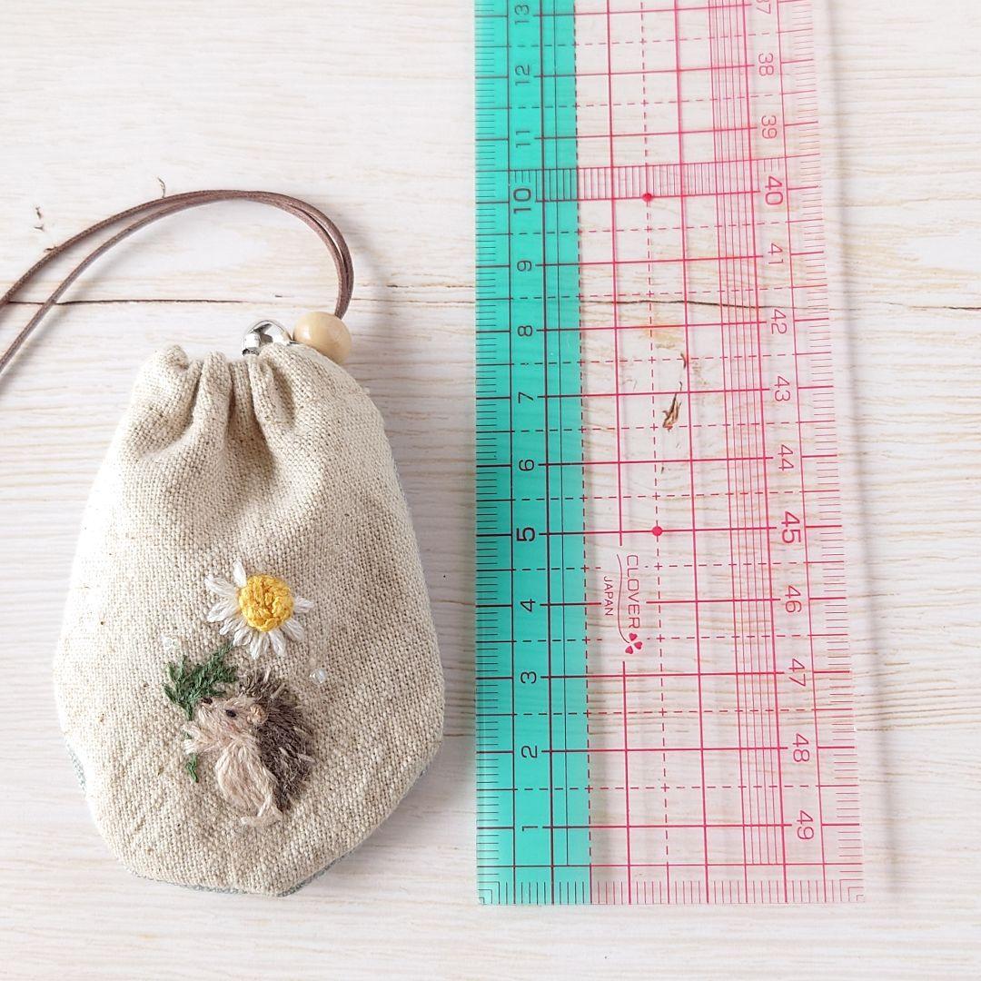 【専用】ちっちゃなりんりんお守りサシェ /巾着サシェ【はりねずみ君の日傘】