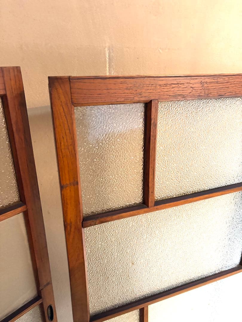 昭和20年代 食器棚 引き戸　型板ガラス 木枠 建具60×106cm｜2枚セット