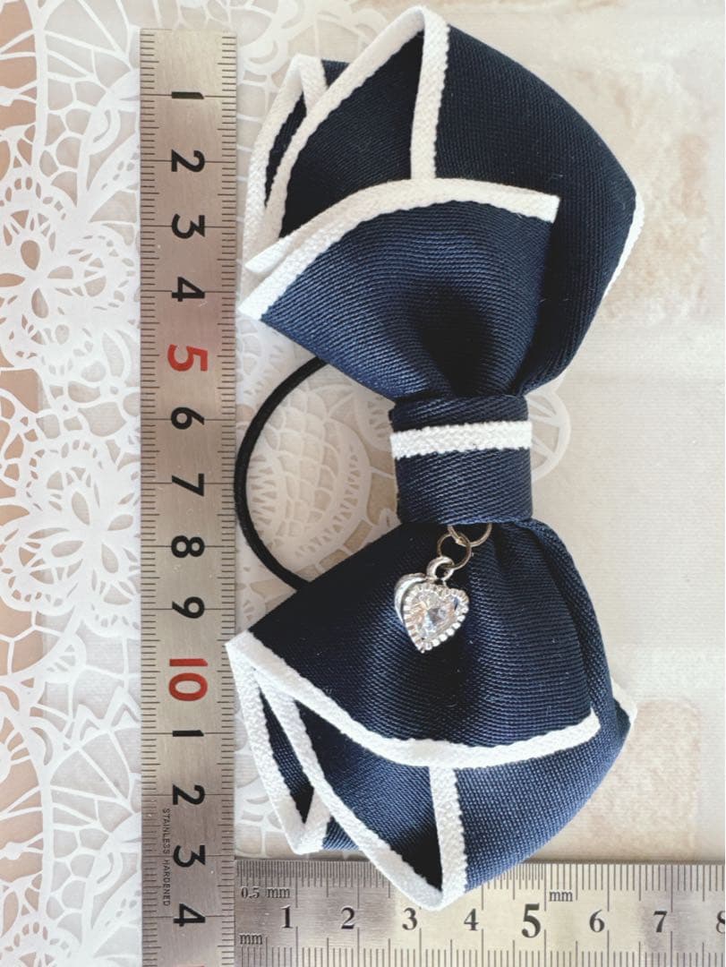 No.24リボンヘアゴム☆ハンドメイド☆ホワイトウールエッジ☆ネイビー系