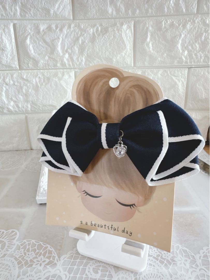 No.24リボンヘアゴム☆ハンドメイド☆ホワイトウールエッジ☆ネイビー系
