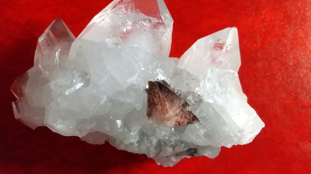 アポフィライト(魚眼石)クラスター