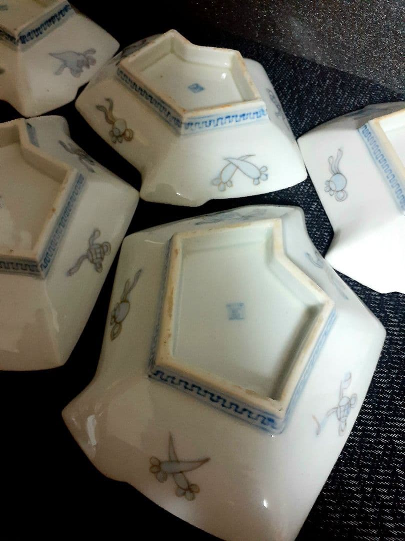 【最上作品❗️】江戸後期　古伊万里　錦手　折紙型　竜田川に印籠に衣装の図皿　5客