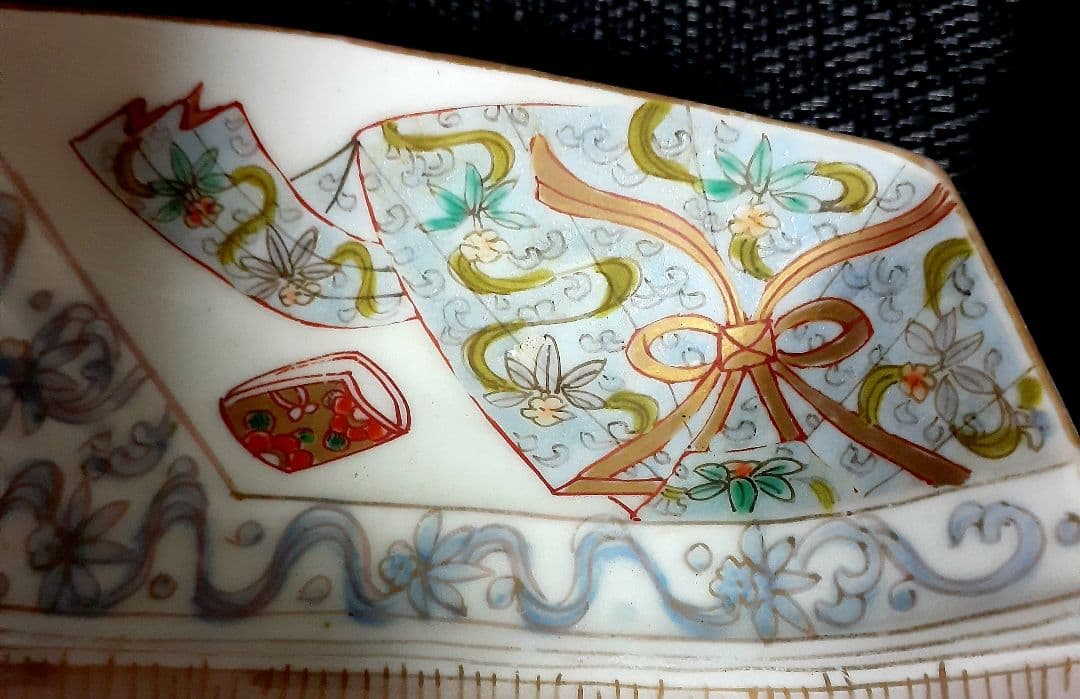 【最上作品❗️】江戸後期　古伊万里　錦手　折紙型　竜田川に印籠に衣装の図皿　5客