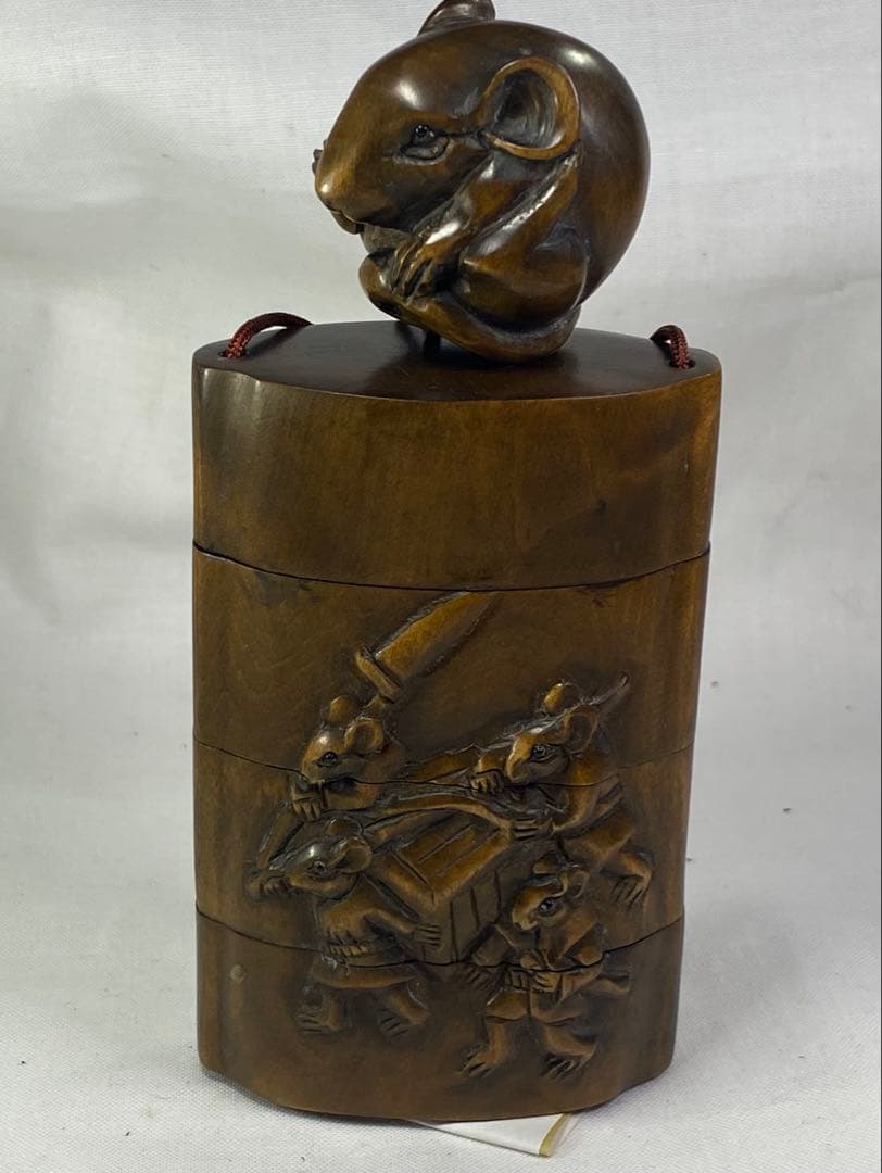 印籠　柘植　十二支　ネズミ(鼠) 黄楊繊細彫刻 木製