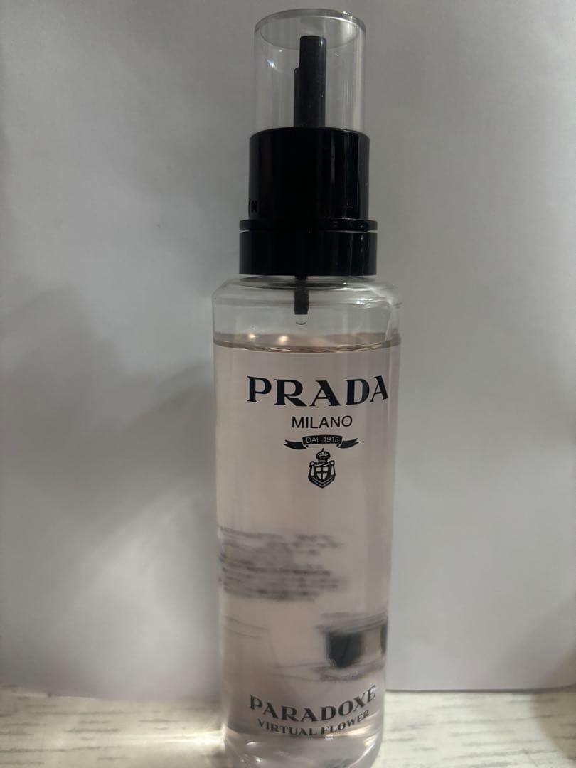 Eli  プラダ　パラドックス　ヴァーチャルフラワー