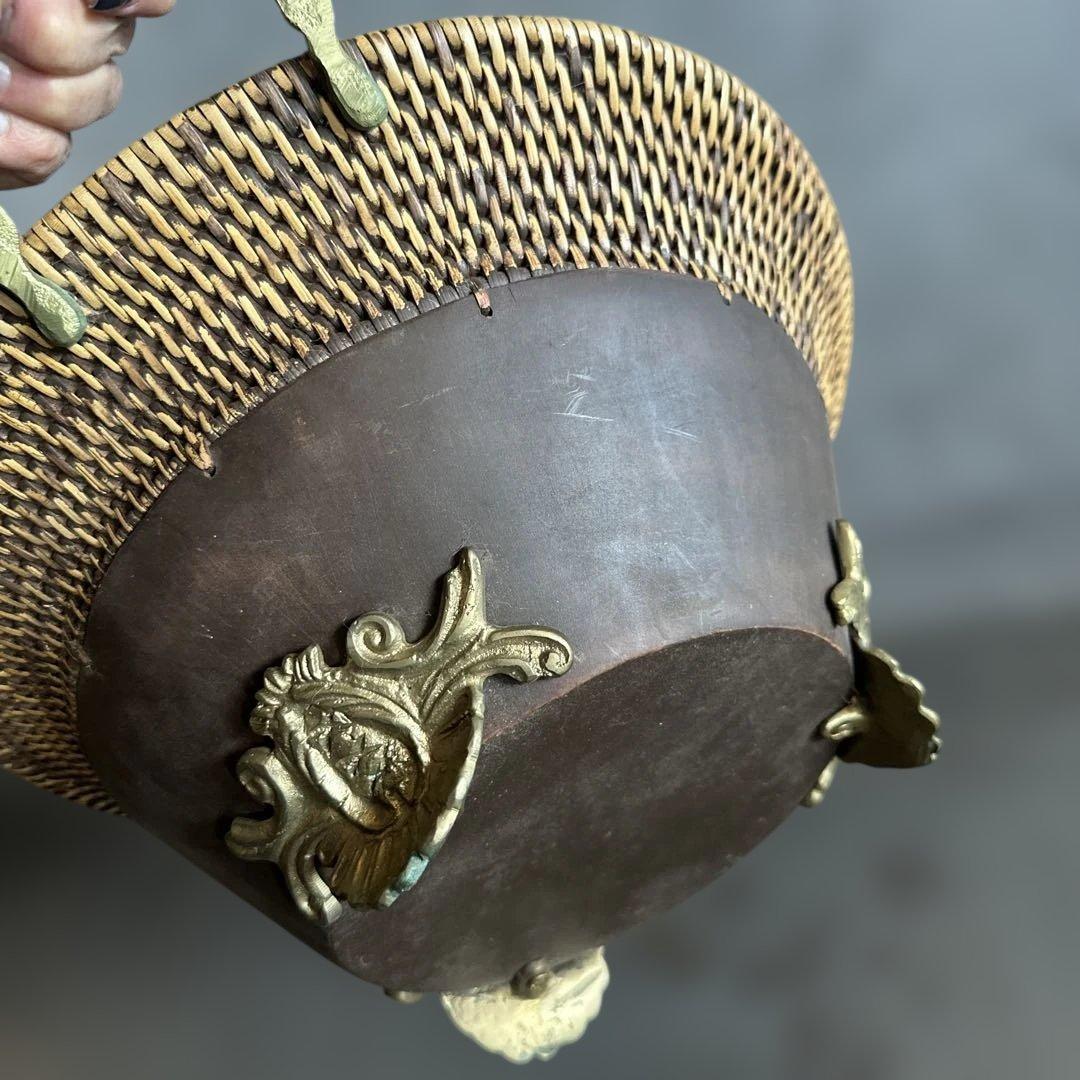 ヨーロピアンな大きなバスケット　金具が素敵！