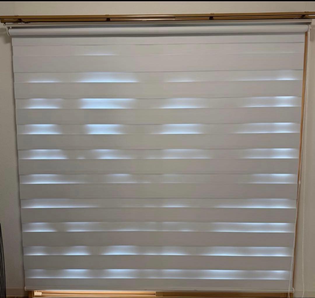 調光ロールスクリーン ロールカーテン ホワイト お洒落 シンプル 調光自在