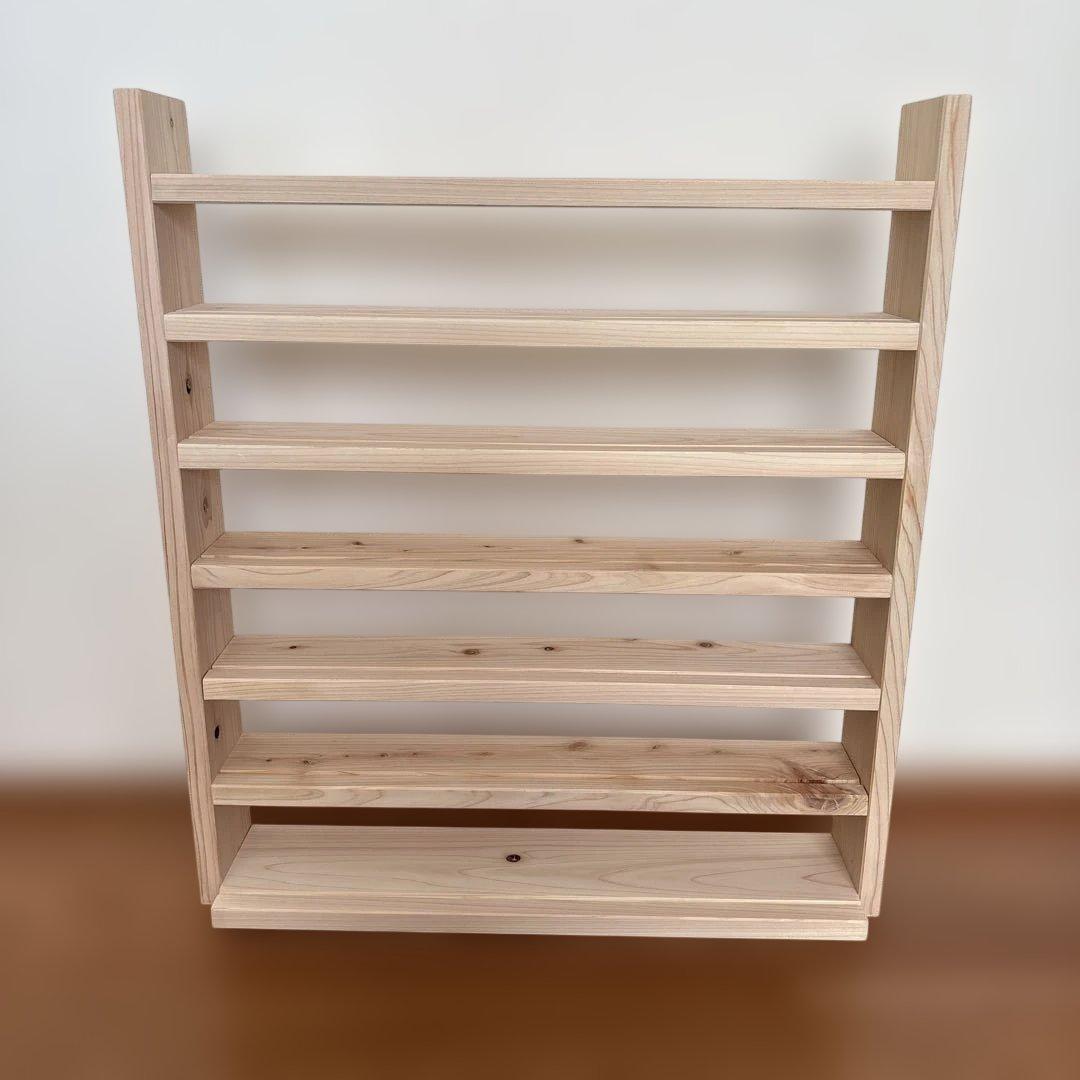 まぁ　トミカ収納棚7段　最下段幅広タイプ　ヒノキ材使用