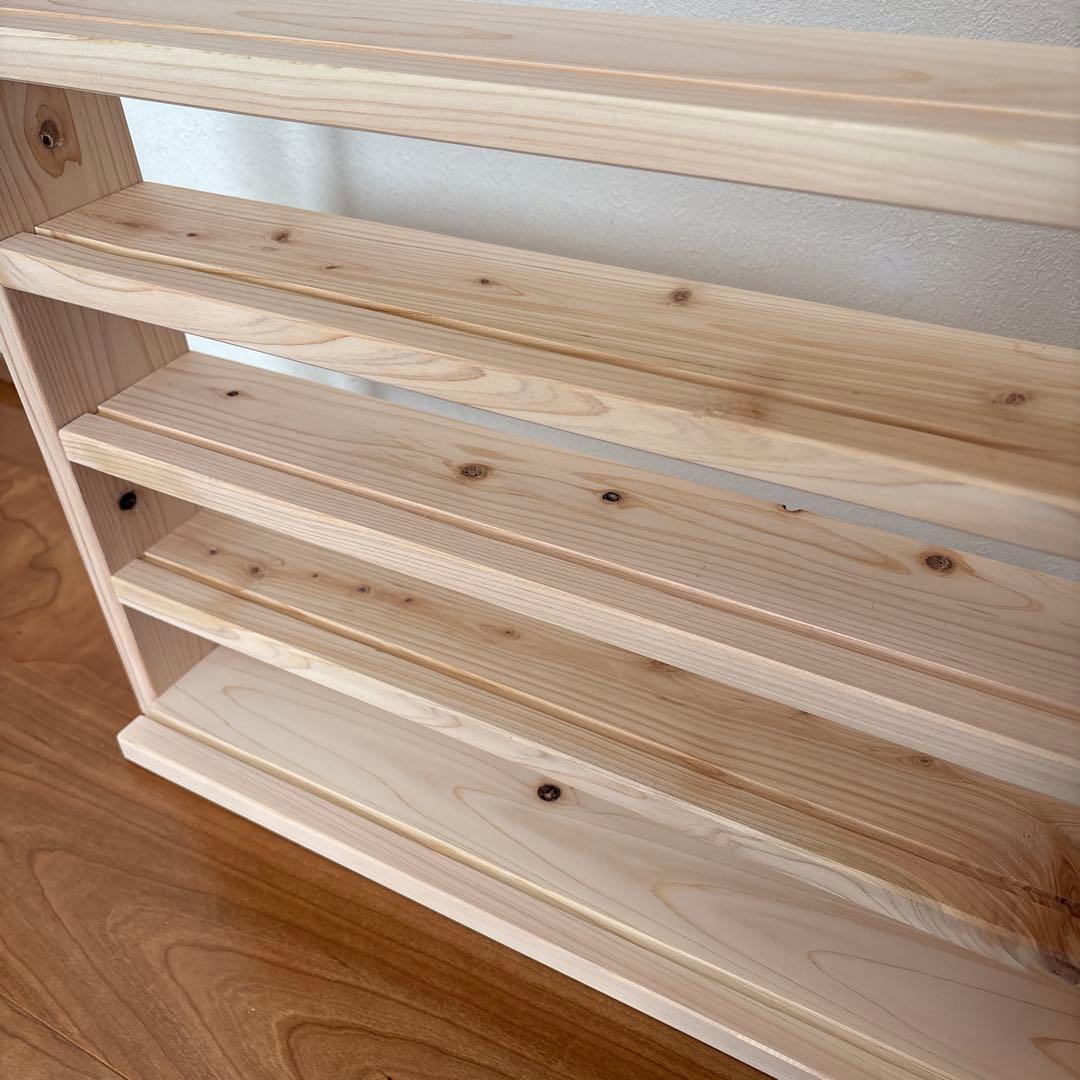 まぁ　トミカ収納棚7段　最下段幅広タイプ　ヒノキ材使用