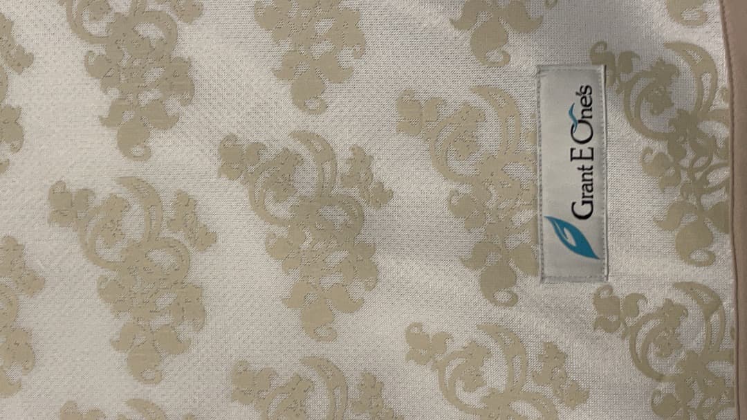 グランドイーワンズ ホルミシスシーツ　中古100 x 200 cm