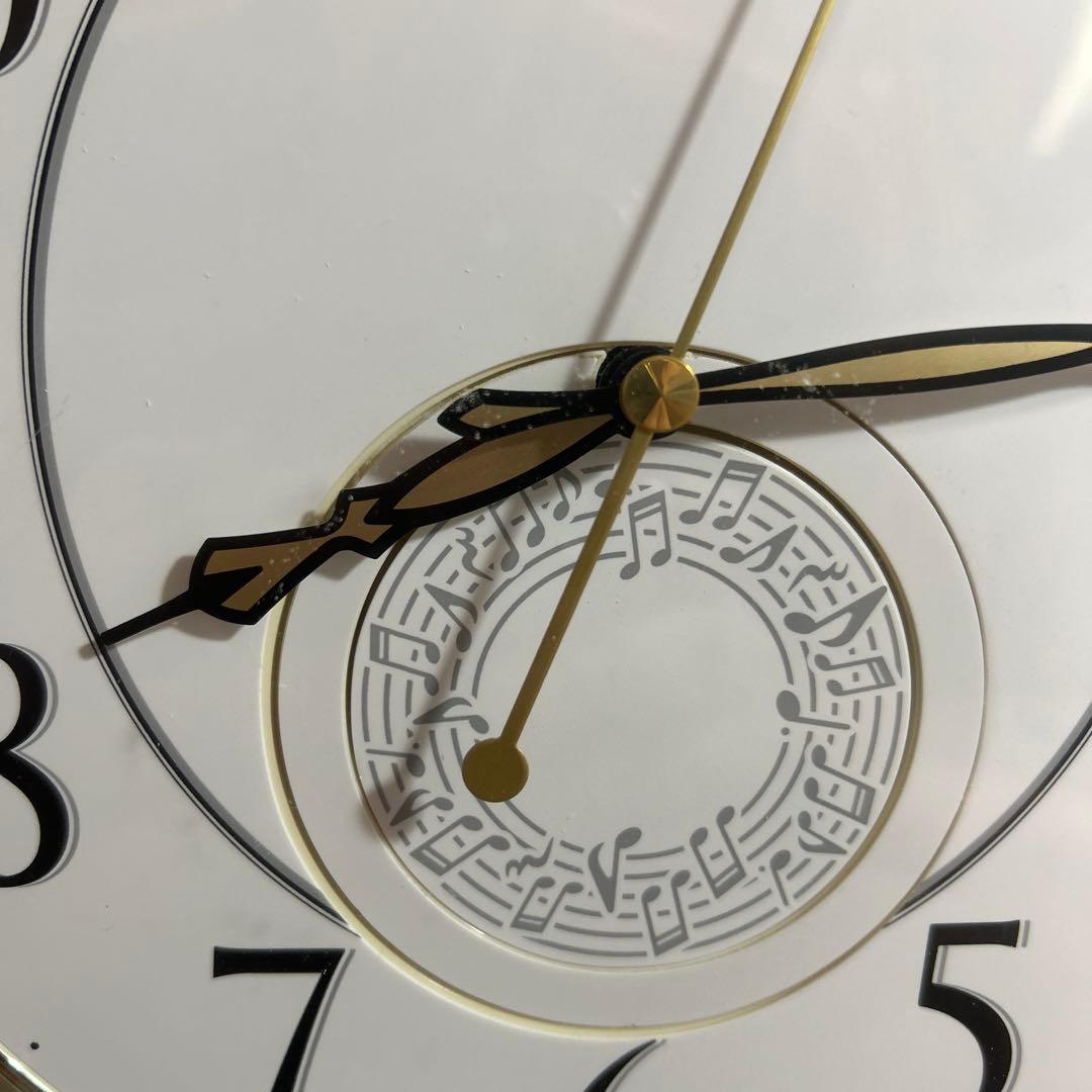 RYTHEM リズム スモールワールド 4MN513RH 壁掛け時計 オーバル型