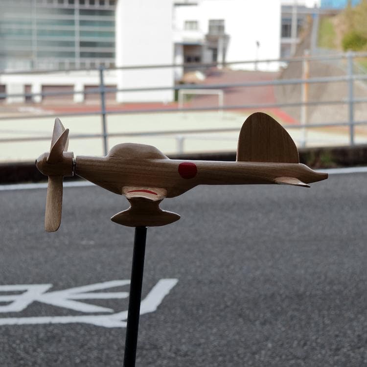ゼロ戦　戦闘機　飛行機 インテリア　手作り　DIY木彫り木製置物