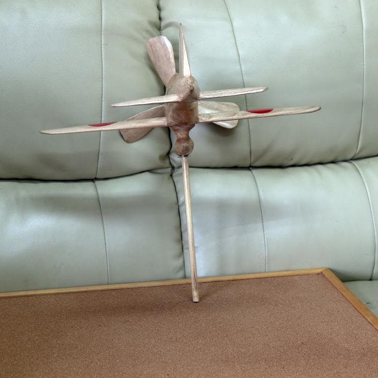 ゼロ戦　戦闘機　飛行機 インテリア　手作り　DIY木彫り木製置物