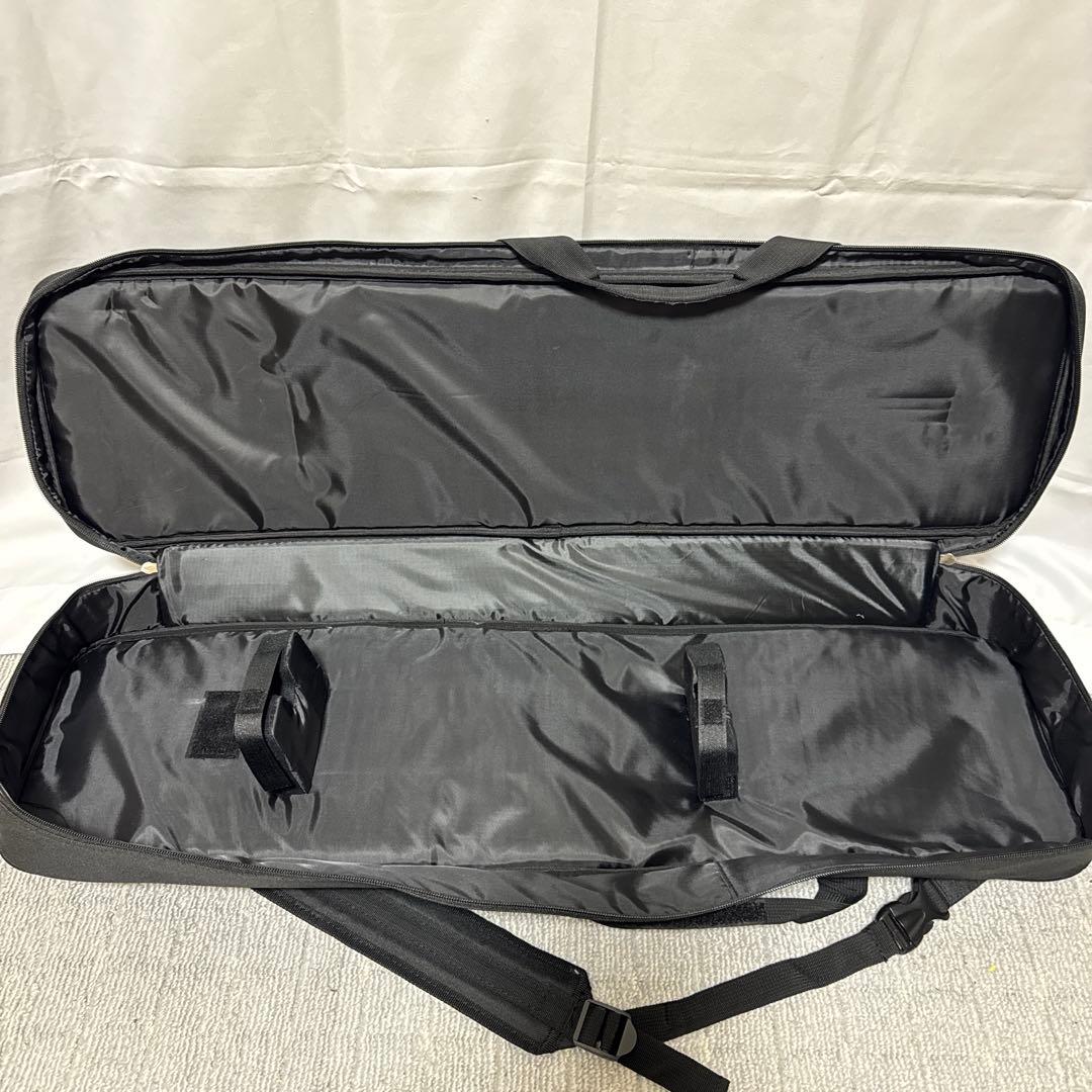 B076 沖縄 三線 蛇三線 人工皮 蛇柄 三味線 和楽器 ケース 付き - メルカリ