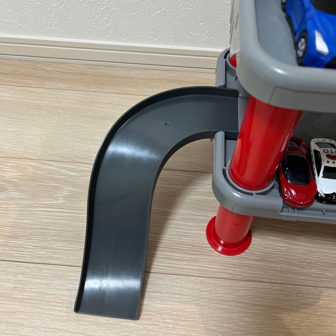 2WAYでなが～くあそべる はじめてトミカ ちゅうしゃじょうセット 車12