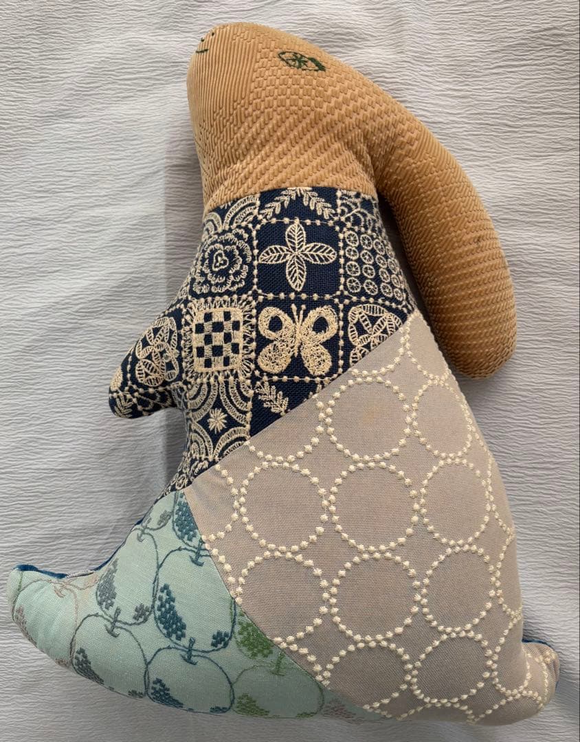 ミナペルホネン piece うさぎクッション タンバリン