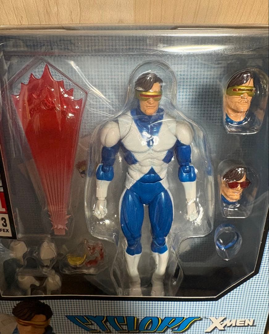 メディコムトイ X-MEN ウルヴァリン & サイクロップス フィギュア