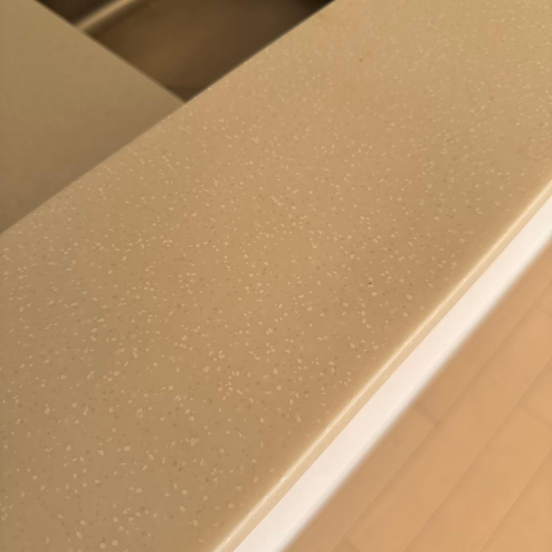 クリーム色 人工大理石 カウンター