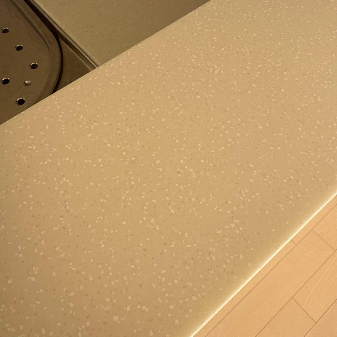 クリーム色 人工大理石 カウンター