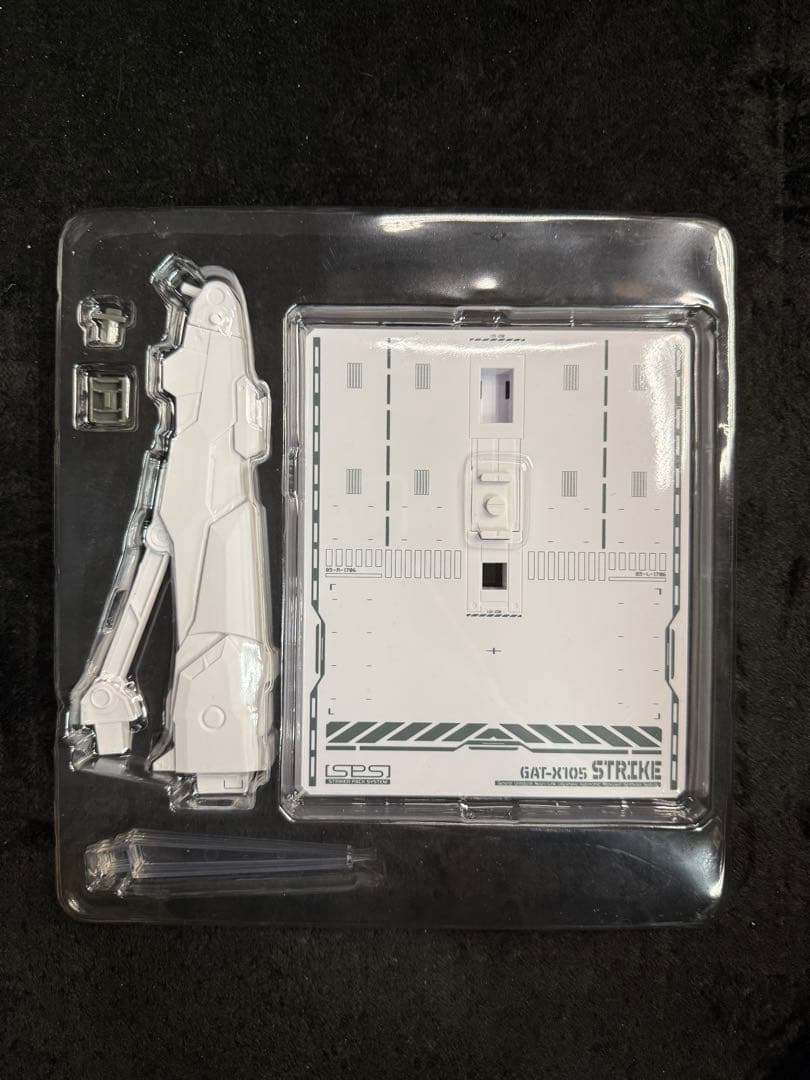 メタルビルド ストライクガンダム エールストライカー カレトヴルッフ