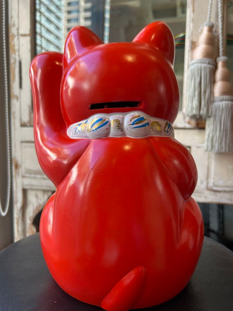 無病息災&良縁を招く⭐︎招き猫⭐︎常滑焼⭐︎赤⭐︎左手あげ⭐︎貯金箱