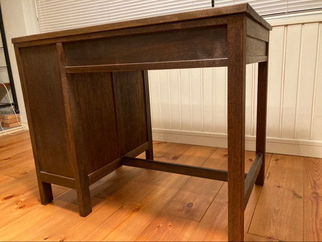 木製ダークブラウンデスク 引き出し6つ付き　アンティーク家具