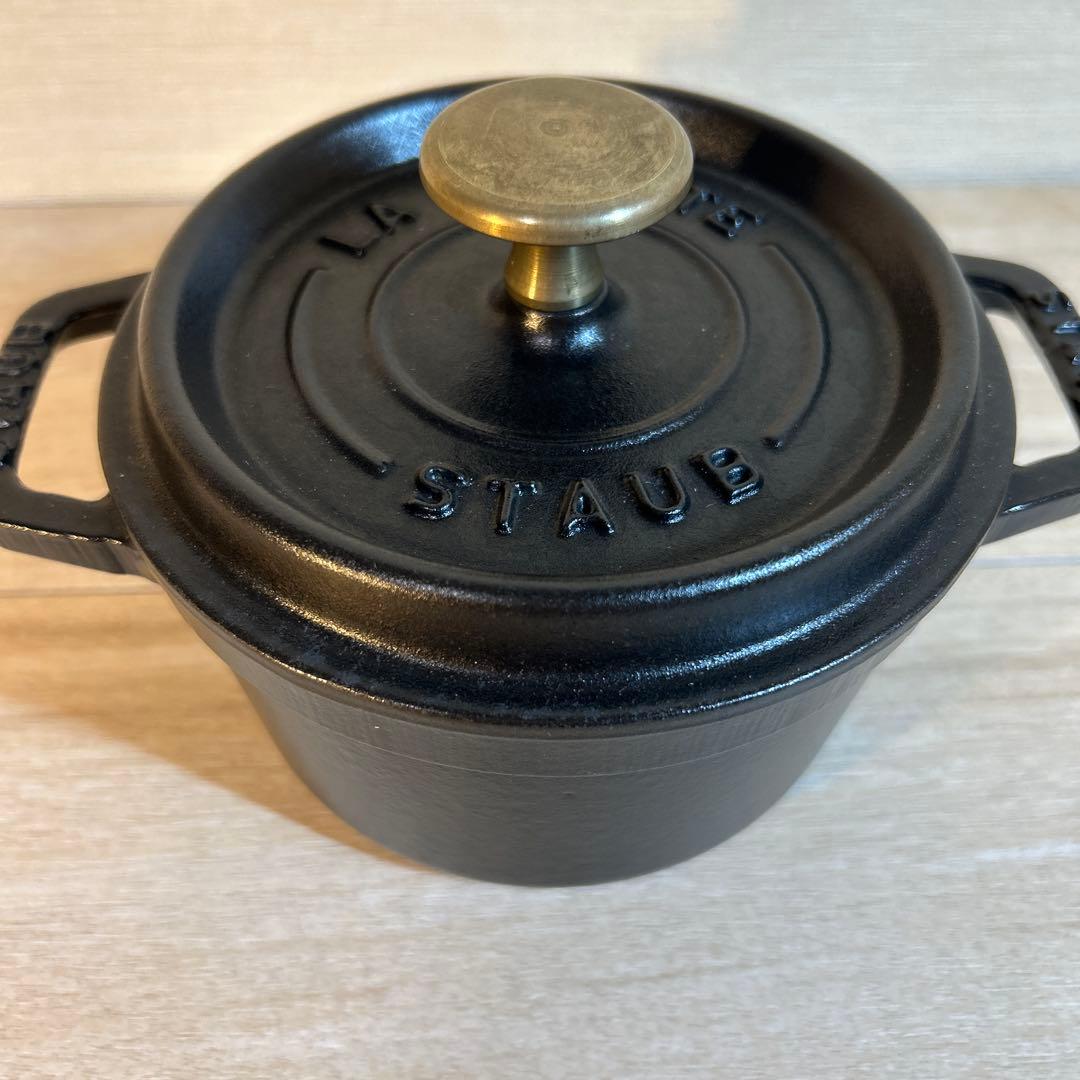 staub ストウブ　ココットラウンド　12cm ブラック　両手鍋　鍋