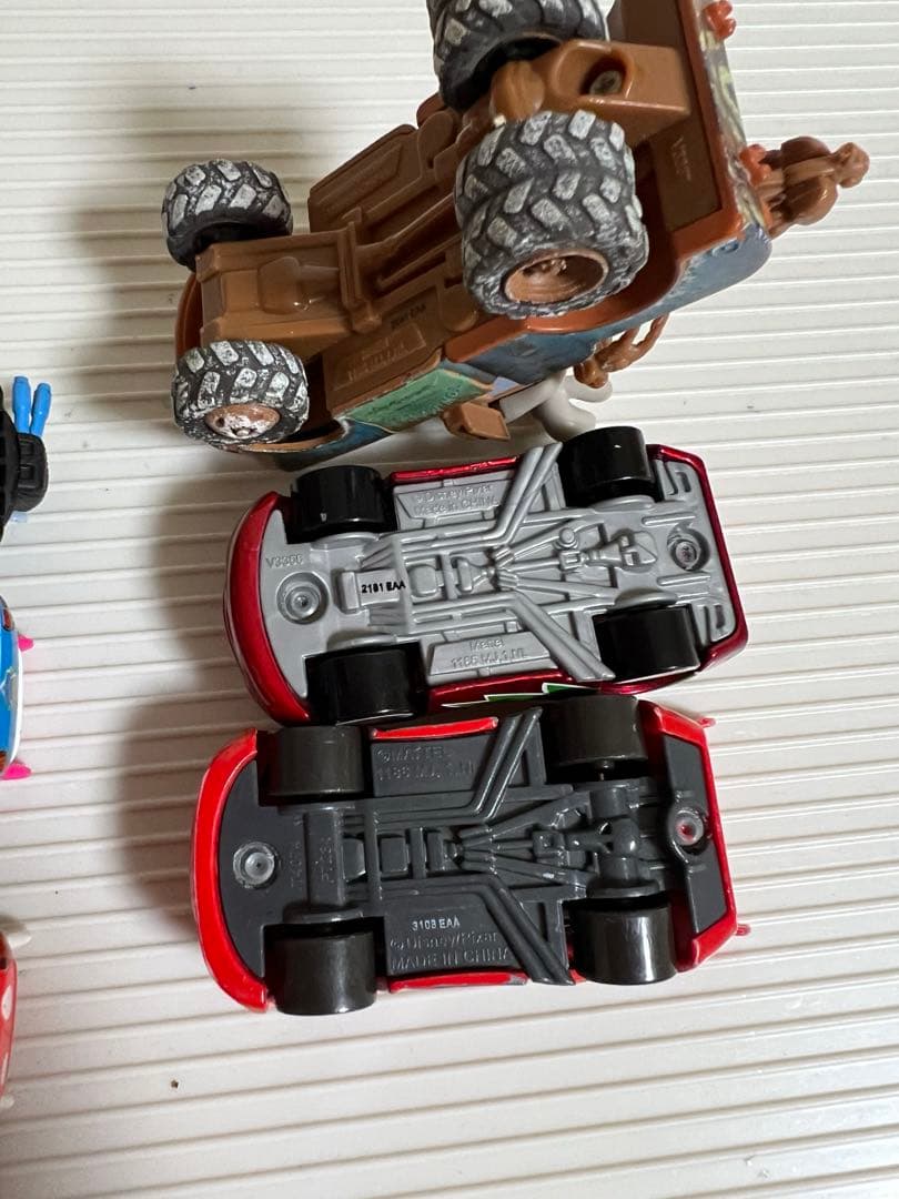 カーズミニカー、マテル（クリスマスメーター、クリスマスマックイン、龍ペイント）