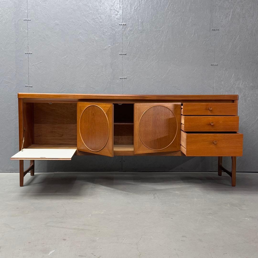 Nathan(ネイサン) サークルサイドボード (501)